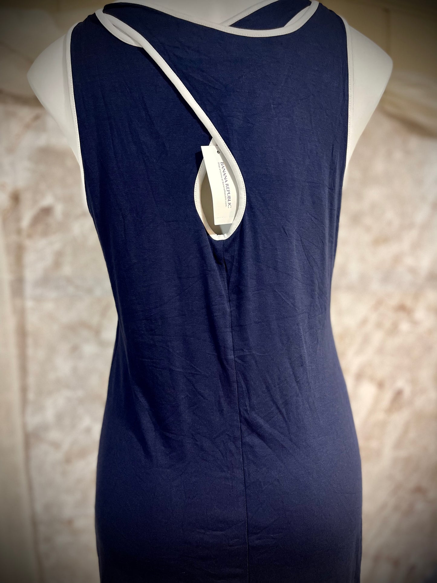 Banana Republic Rayon Cross Back Tank, Medium New! B13