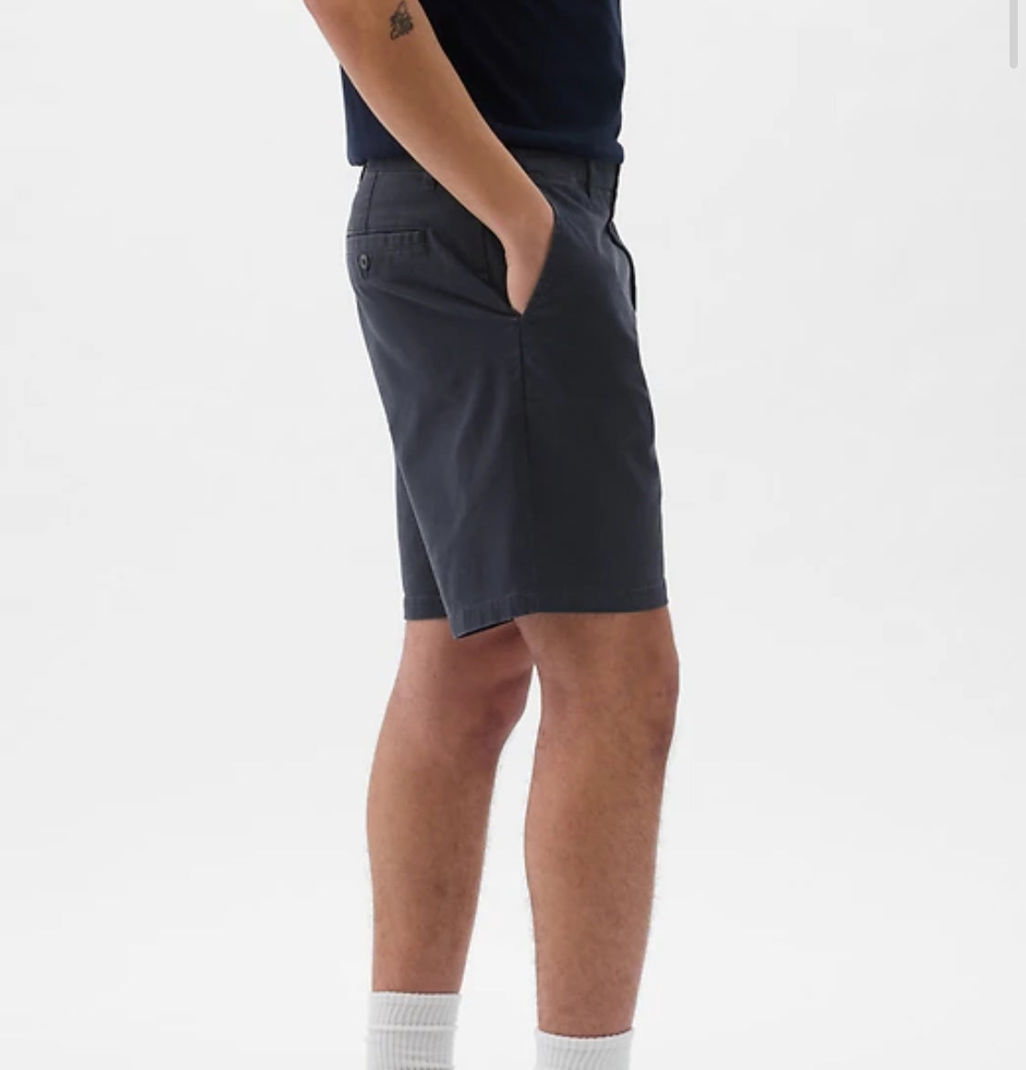 GAP Men’s 8” Chino Shorts Navy 30 waist NEW! A11