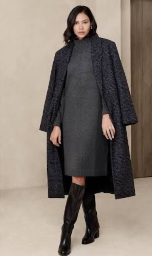 Banana Republic Knee Length Turtleneck Sweater Dress, Gray, Large B17