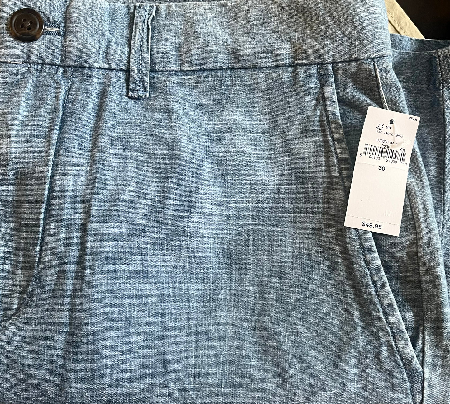 GAP Men’s 10” Chino Shorts blue thin denim, 30”waist NEW! A11