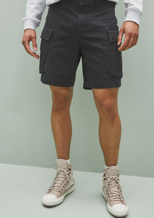 GAP Men’s 8” Cargo Shorts Vintage Black 36” waist NEW! A11