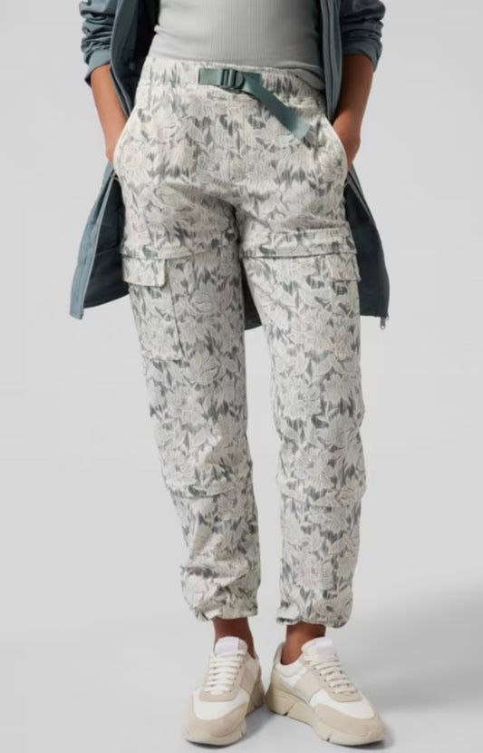 ATHLETA Trekkie Convertible Hike Pant (NEW) 16