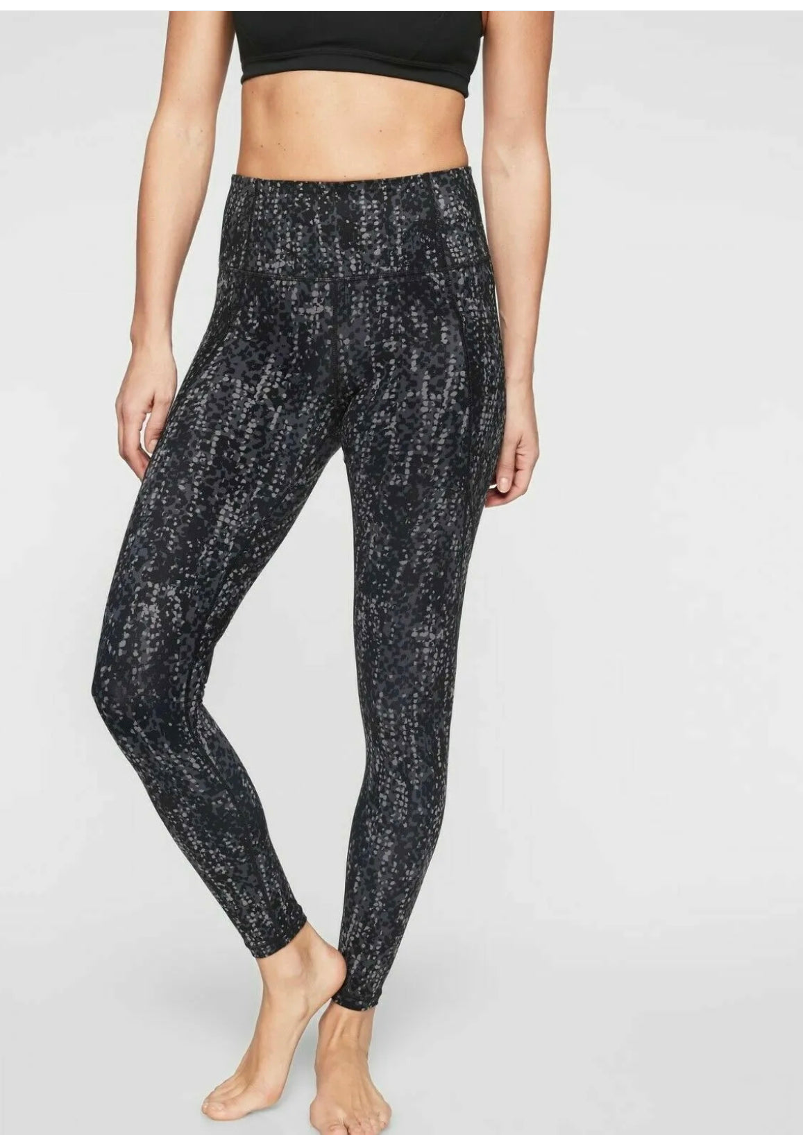 ATHLETA Salutation Stash Capri (NEW) XL