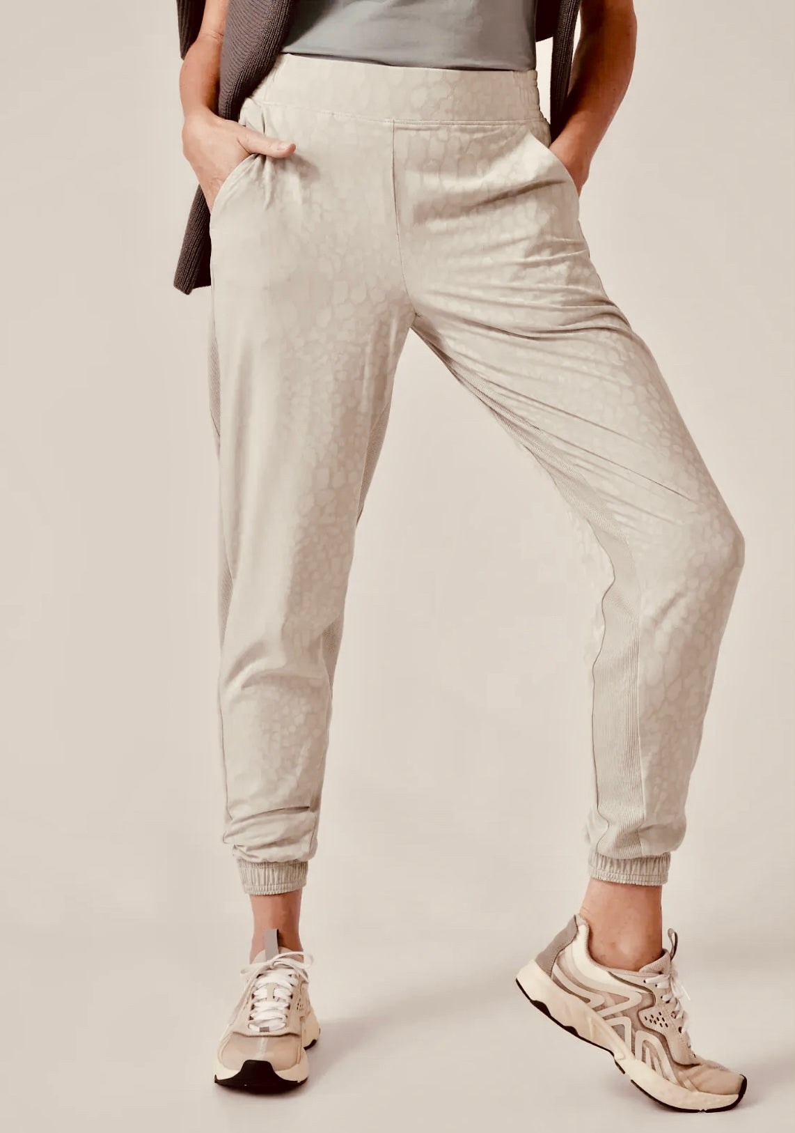 Athleta Brooklyn Textured Jogger Pants Womens 10 Grey Striped Tapered  Pockets