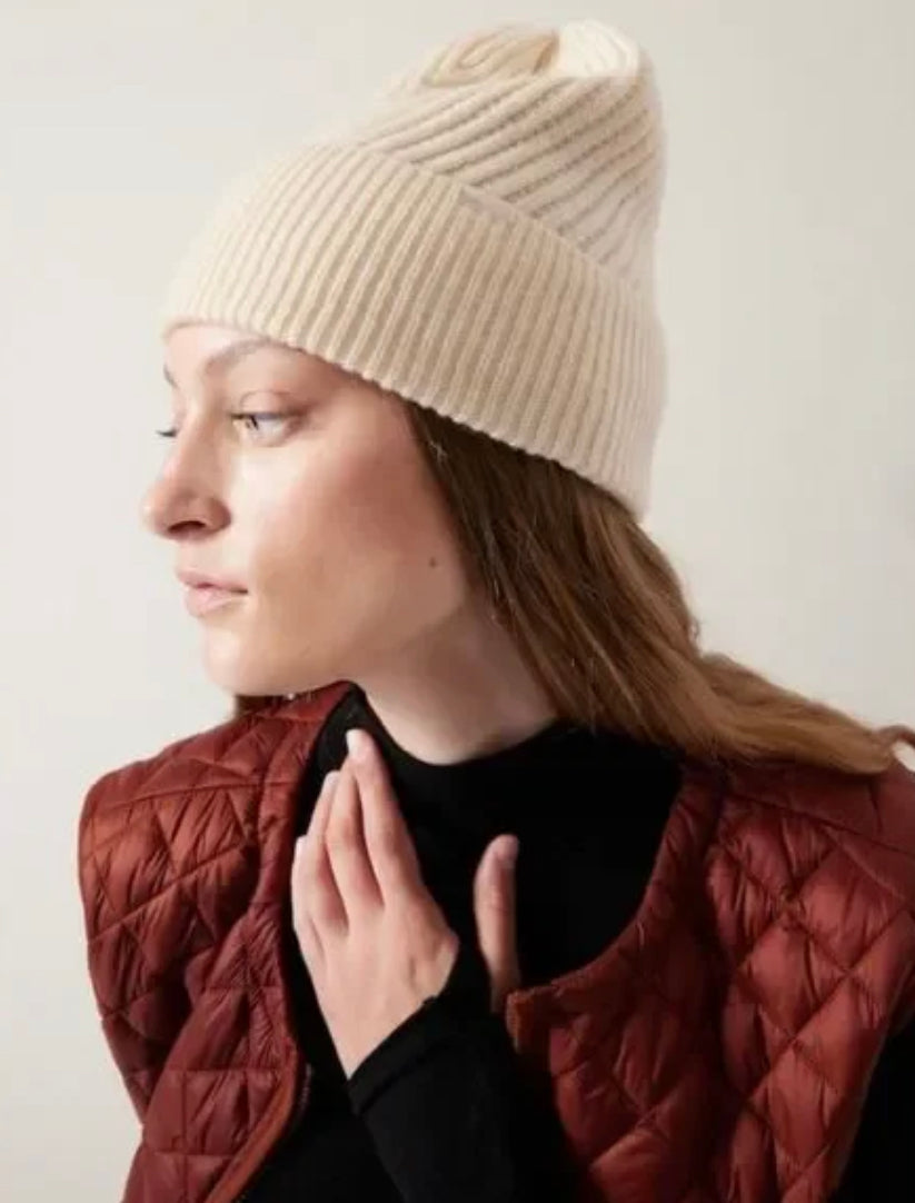 Athleta charcoal, gray Cashmere Beanie Wool Cashmere Beanie | Athleta main image 4