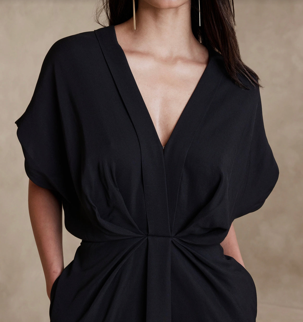 BANANA REPUBLIC MARI DRAPED CREPE DRESS 6, Black NEW!