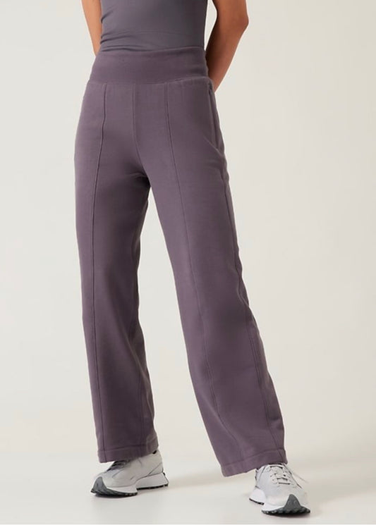 ATHLETA Retroplush Straight leg Pant, Small New! B8
