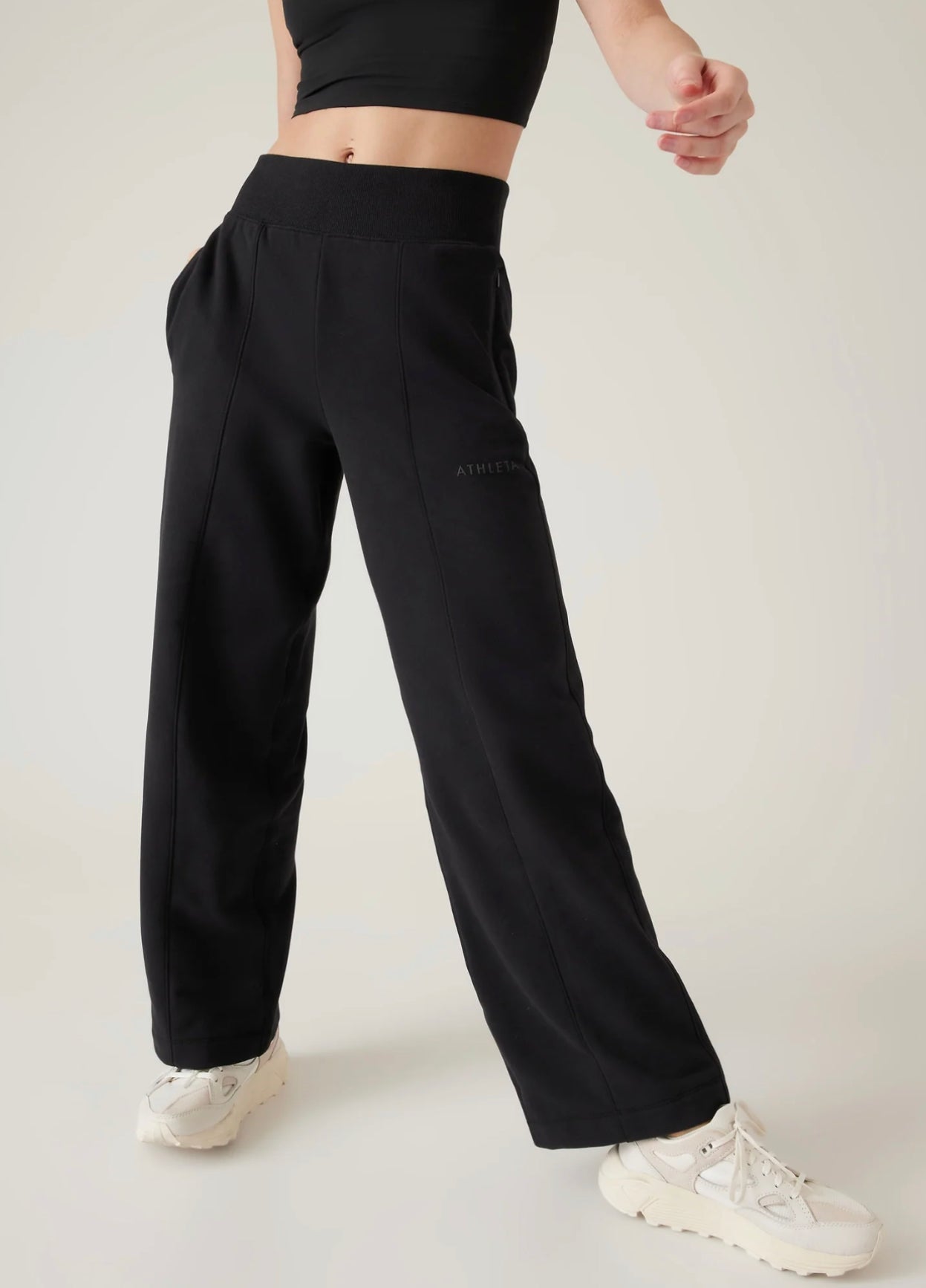 ATHLETA Retroplush Straight leg Pant, Medium New! B8