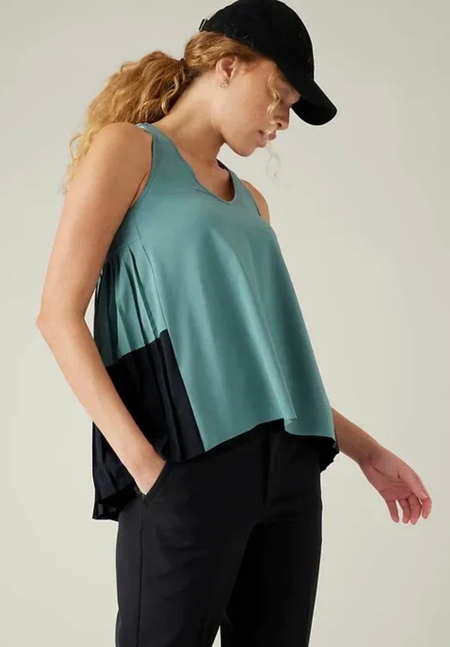 ATHLETA Swing Forward Pleated Tank, New! (A1)
