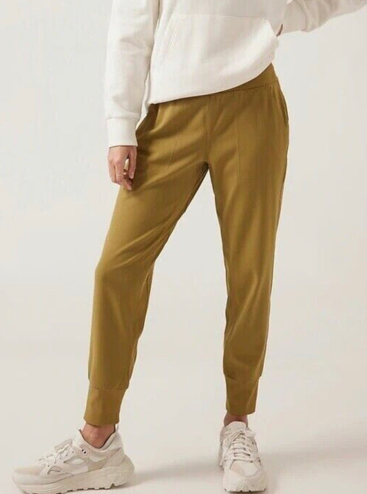 ATHLETA Venice Mid Rise Jogger, Small NEW! A6