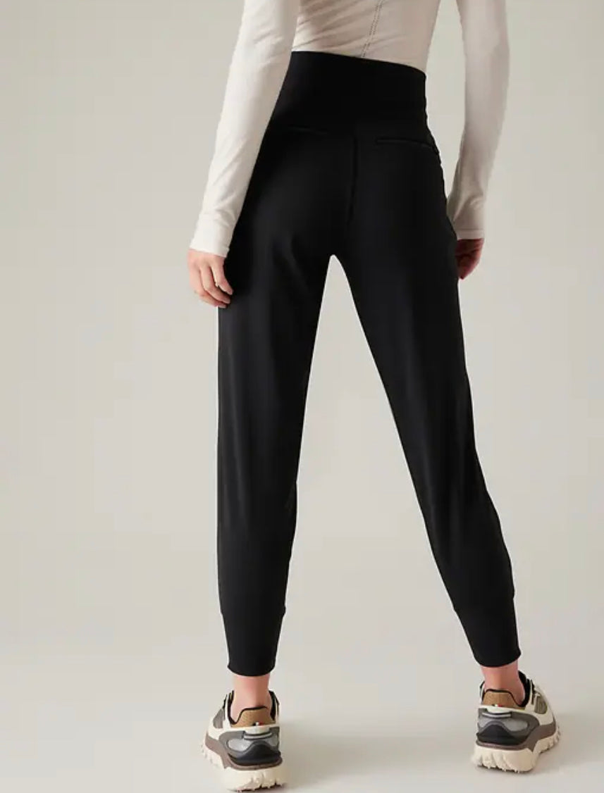 ATHLETA Venice Mid Rise Jogger, Black, A6