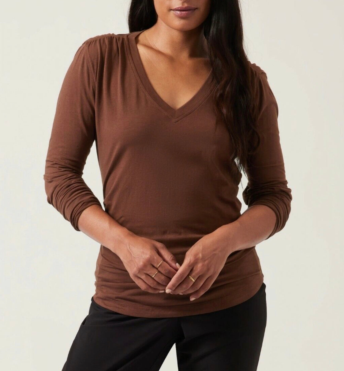 (ATHLETA Outbound V-Neck Top, L, New! B12
