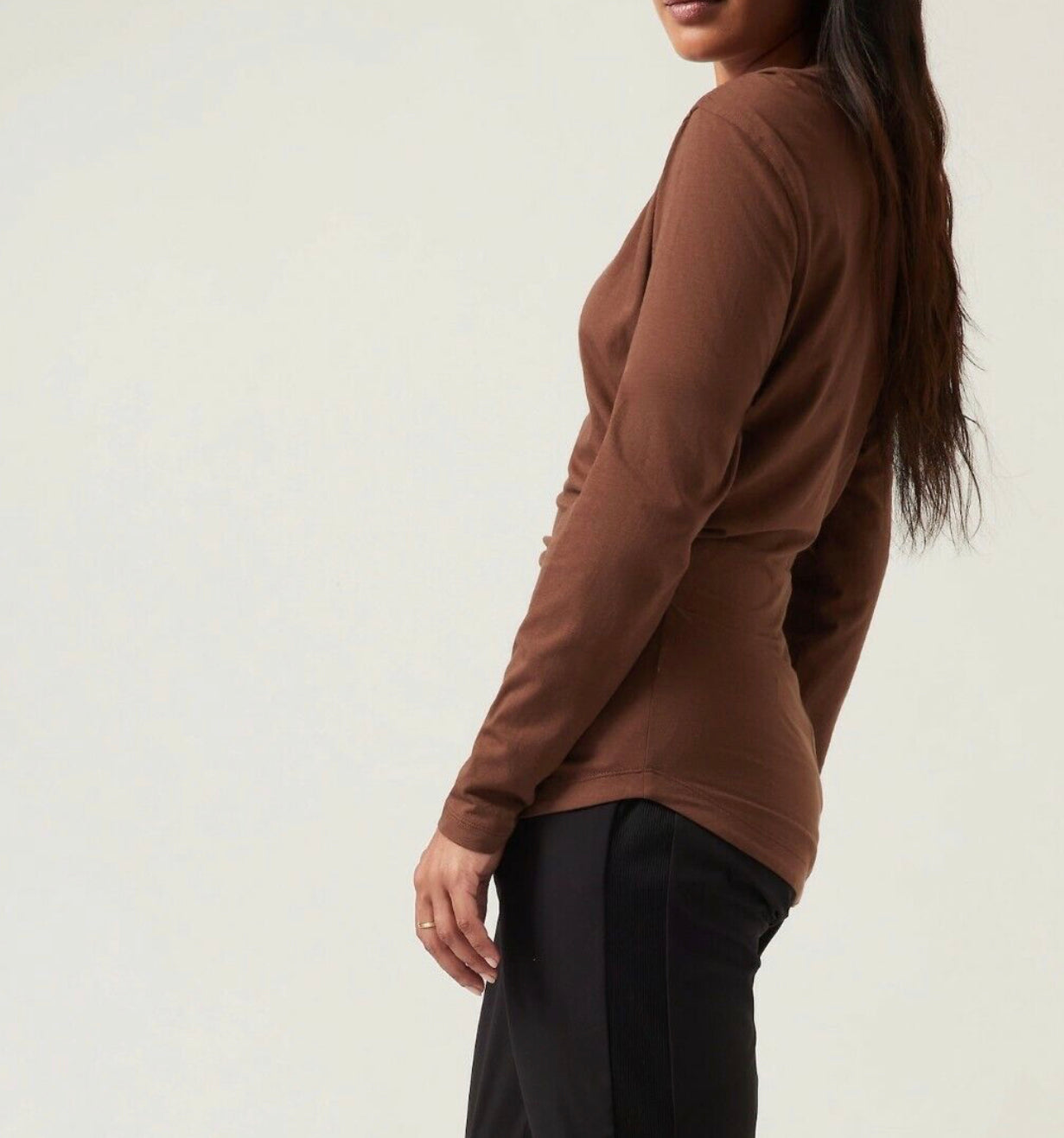(ATHLETA Outbound V-Neck Top, L, New! B12