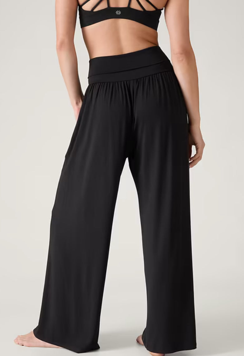 ATHLETA Studio Wide Leg Pant, Large Petite Black A11