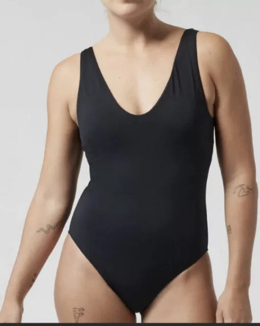 ATHLETA Women's Seychelles One Piece, X-Large Tall, Black, New! A5