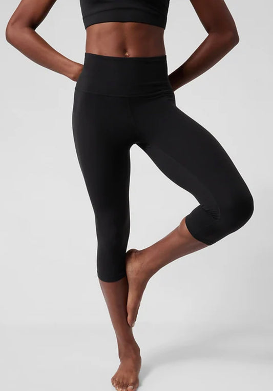 ATHLETA Ultra High Rise Elation Capri A10
