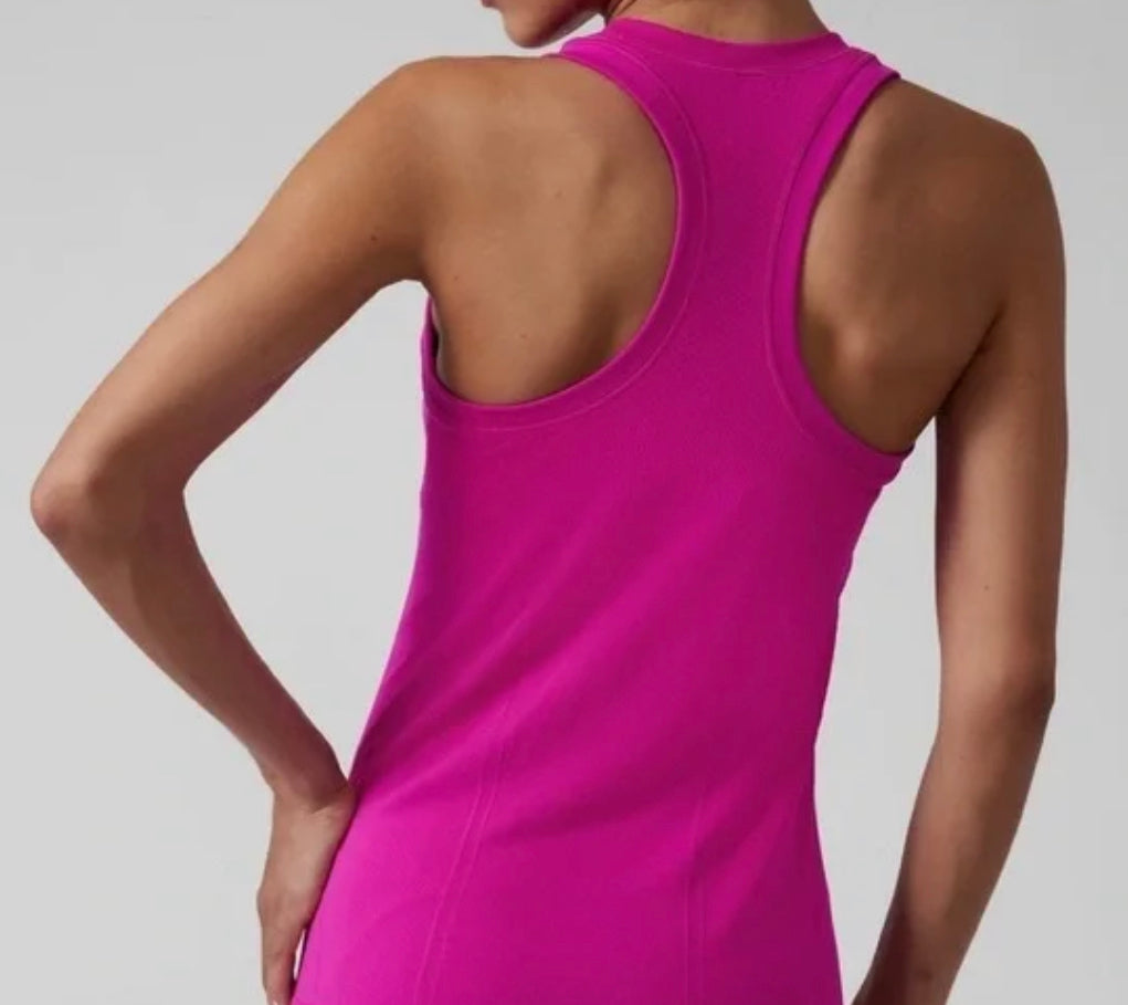 ATHLETA Momentum Tank, Electric Fuscia Medium  NEW! (A2)