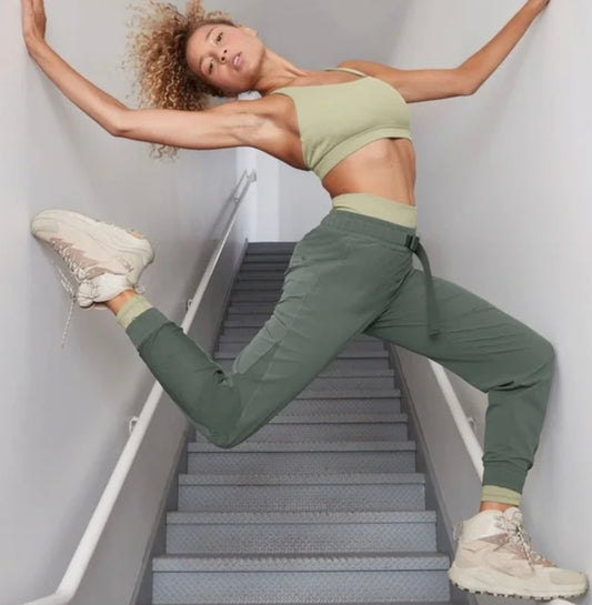 ATHLETA Quest Jogger, Bali Green, 16 Tall, NEW! A11