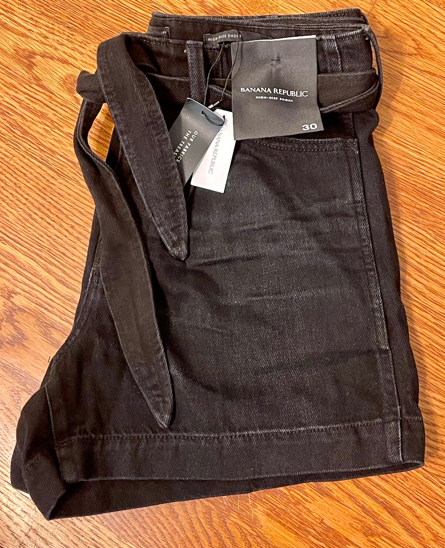 Banana Republic High Waist Denim Shorts, Black NEW! Size 10 (30) A6