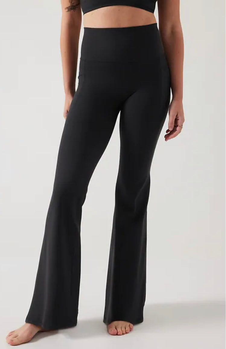 ATHLETA Salutation Stash Flare Pant (NEW) Large