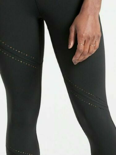 ATHLETA It’s A Wrap 7/8 Tight, Black