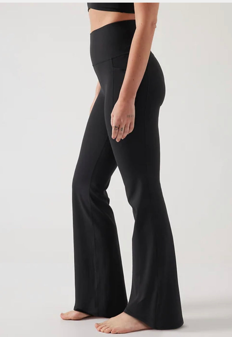 ATHLETA Salutation Stash Flare Pant (NEW) Large