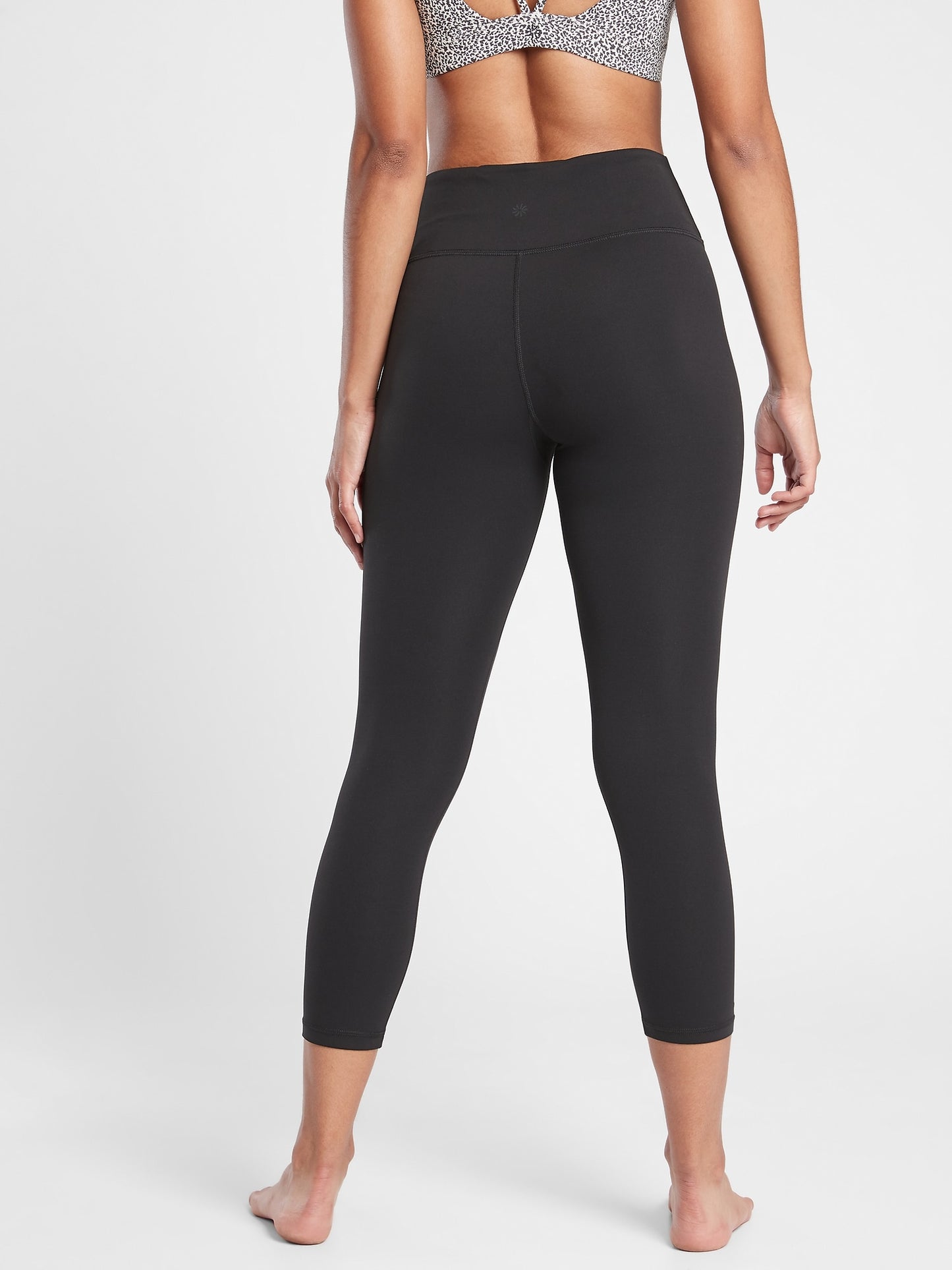 ATHLETA Ultra High Rise Elation Capri A10
