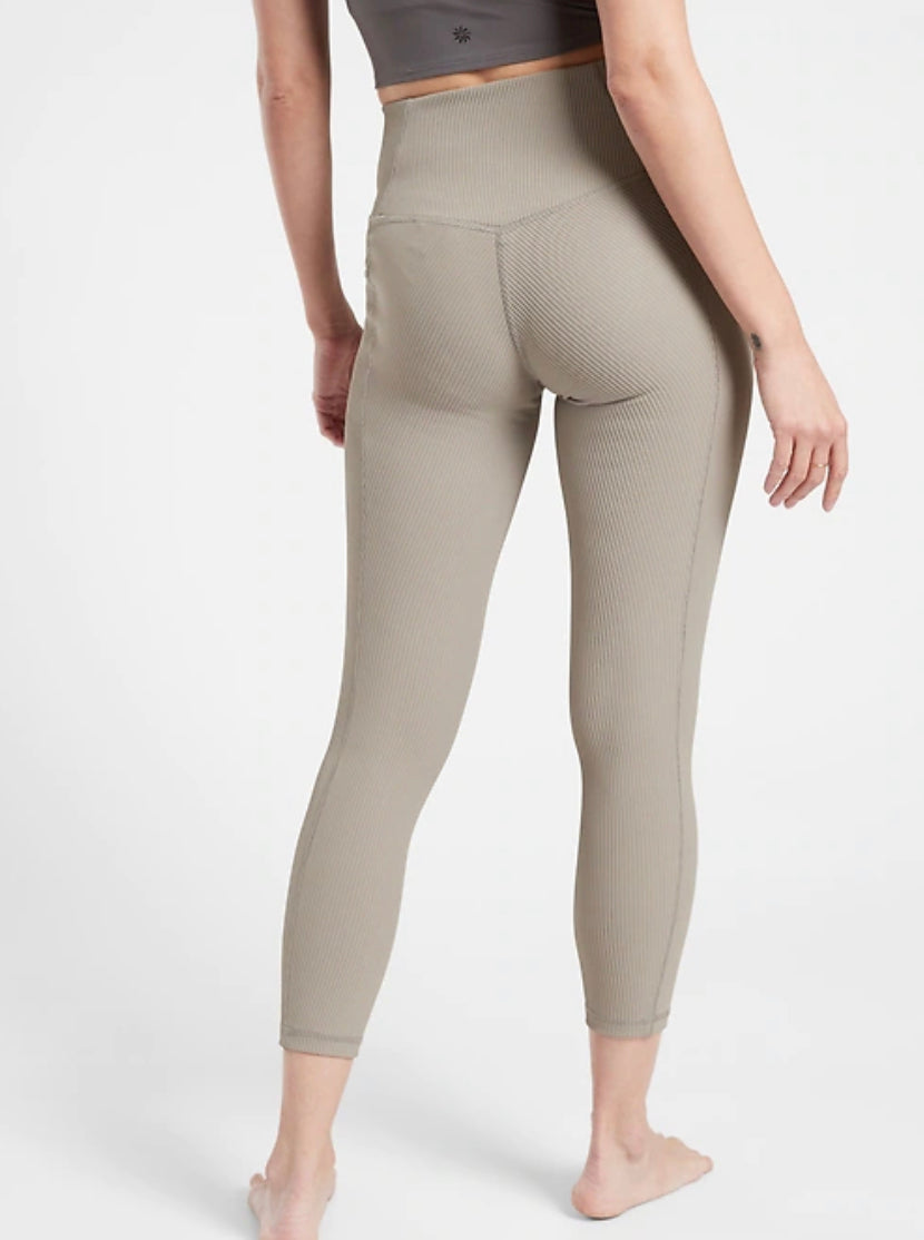ATHLETA Salutation Stash Pocket Rib 7/8 Tight (NEW) Small