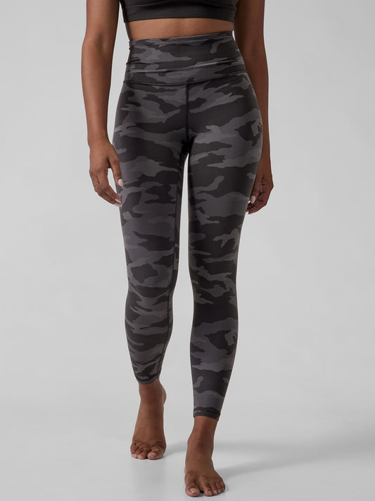 ATHLETA Elation 7/8 Tight, Black Camo XS A10