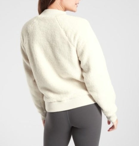 ATHLETA Asana Sherpa Crew, New! XL B6