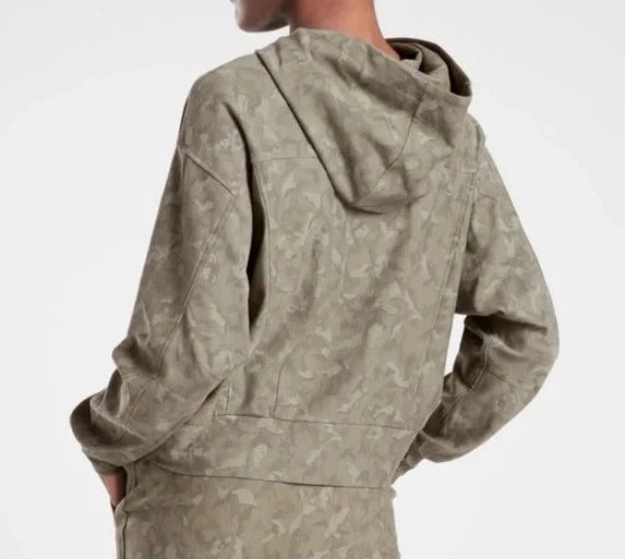 ATHLETA Printed Farallon Sweatshirt, Black Olive Camo, Large Petite. New! B11