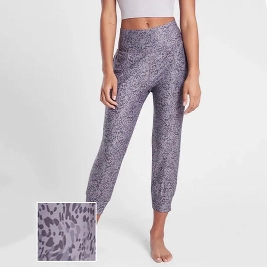 ATHLETA Salutation Printed Crop Jogger, Leopard Print Violet (NEW) Small A8