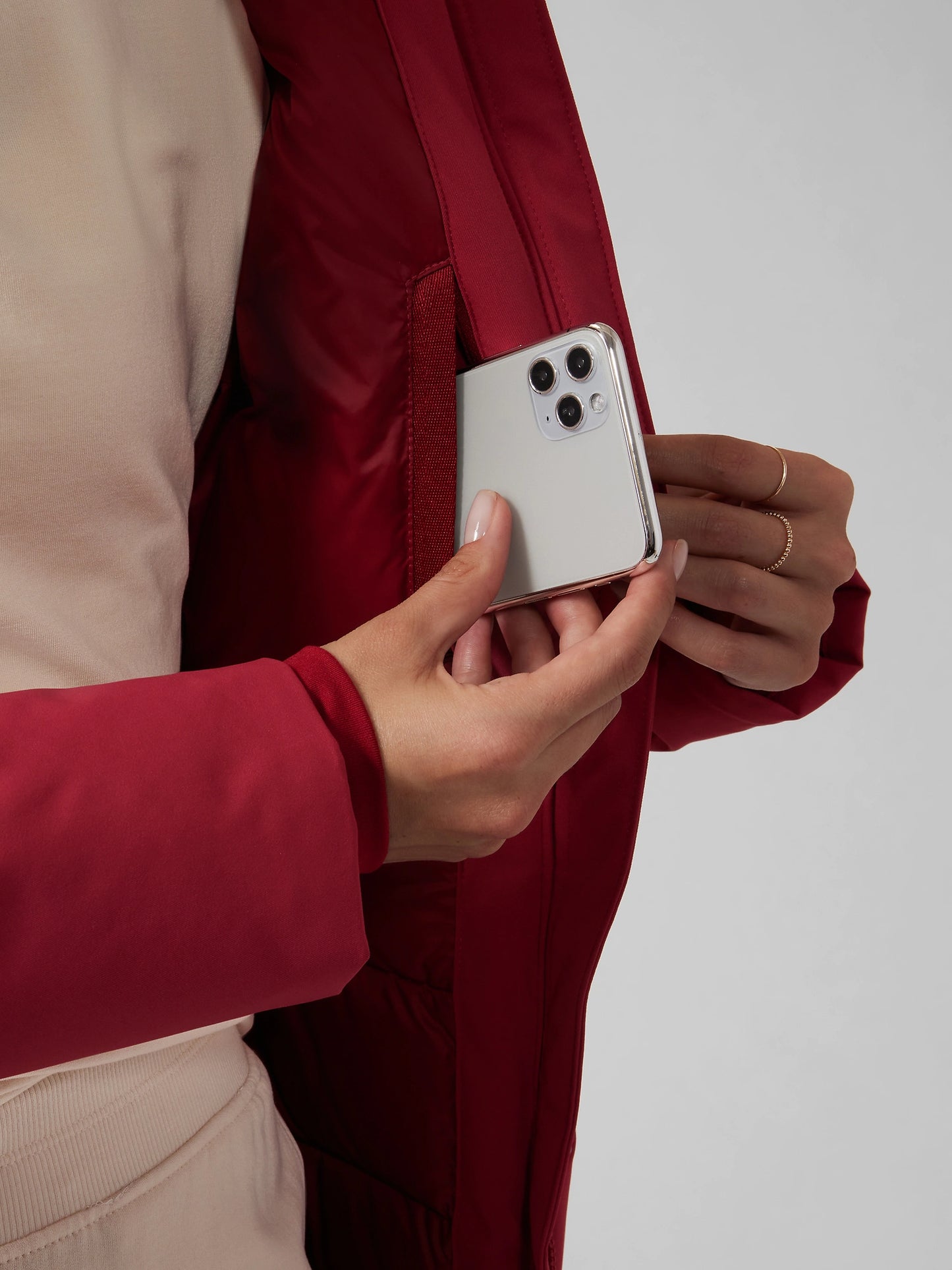 ATHLETA Rainout Outbound Parka, Decadent Red