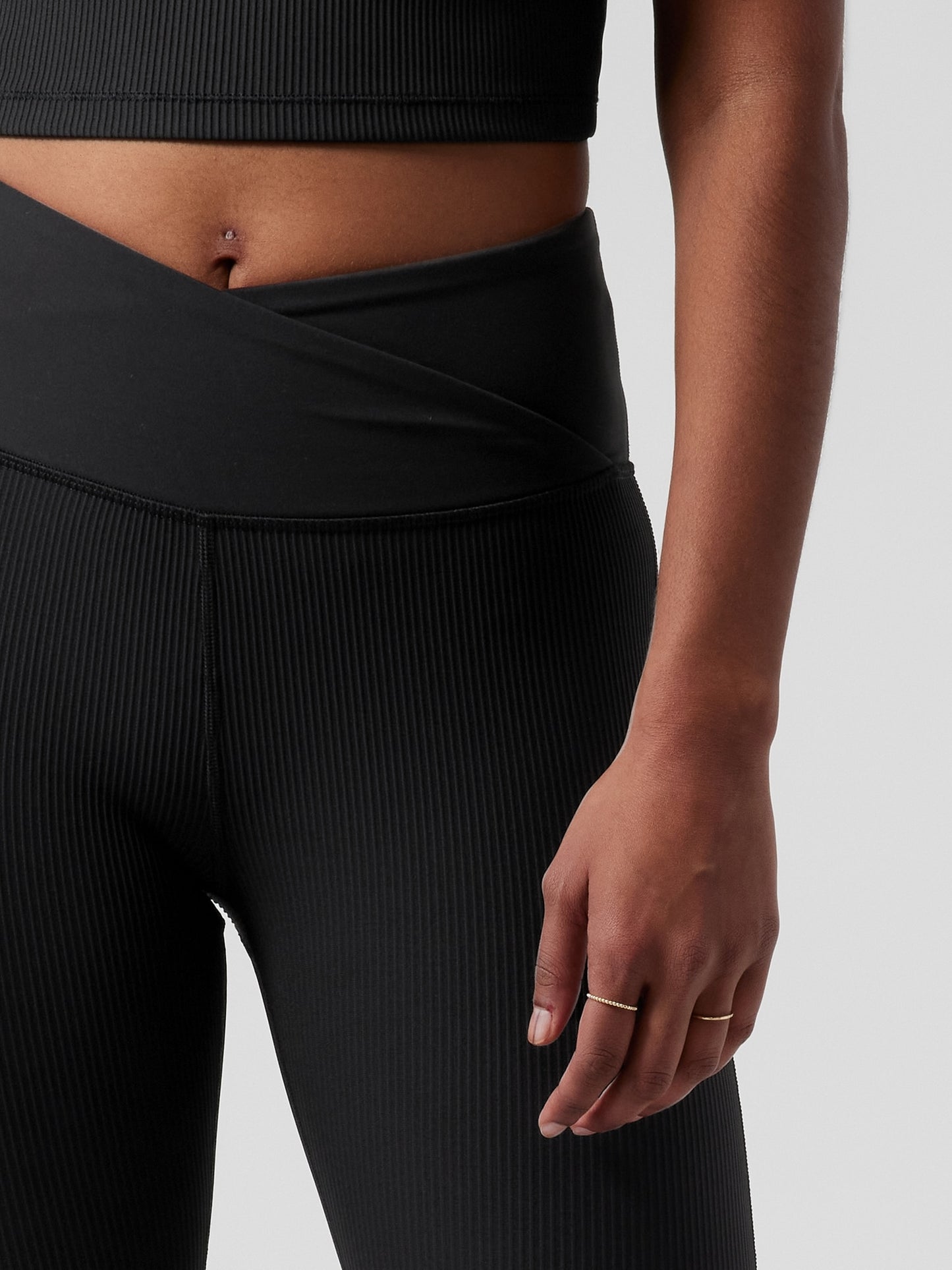 ATHLETA Elation Crossover Rib 7/8 Tight, Large, Black A10