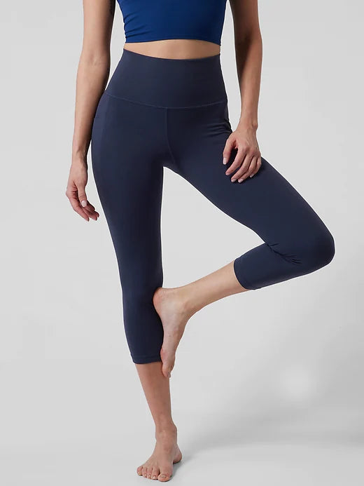 ATHLETA Salutation Stash Capri (NEW) XS