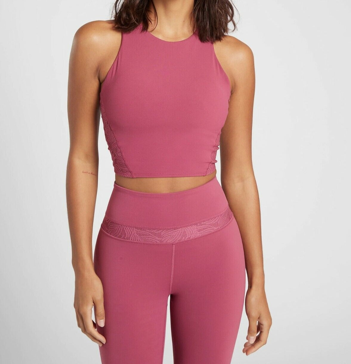 ATHLETA Conscious Lace Crop D-DD, Victorian Berry A11