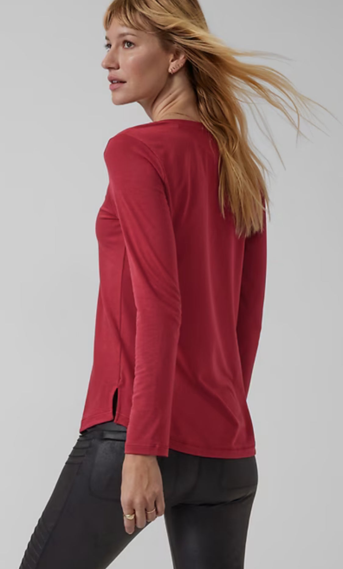 ATHLETA Essential V Neck Top, Red XL NEW! A3