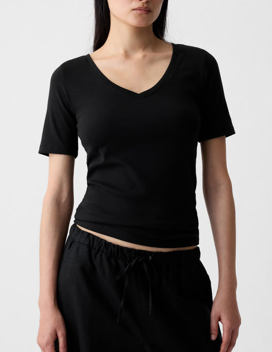 GAP Modern V-Neck Tee