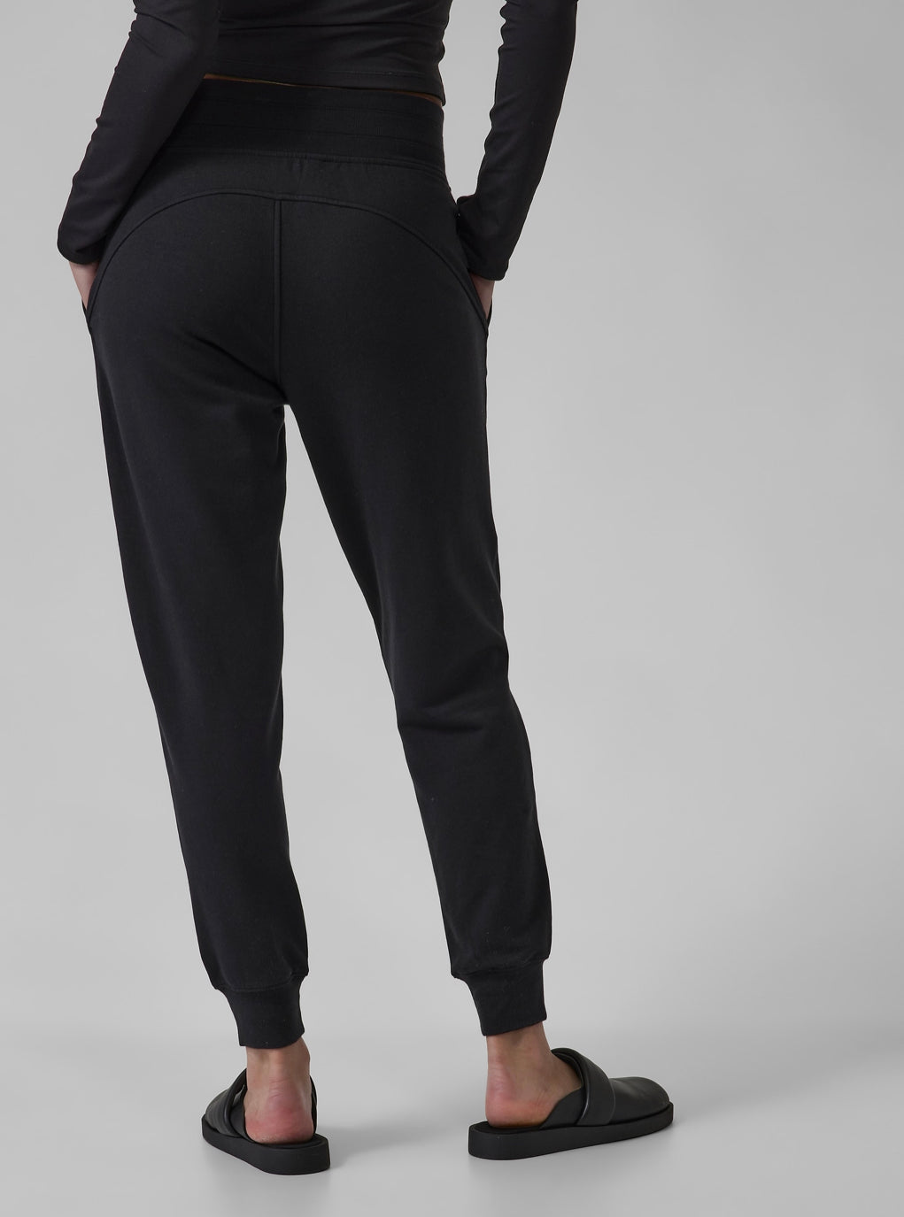 ATHLETA RADIANT JOGGER Pants Black Water Resistant Women's 10 $125.26 -  PicClick AU