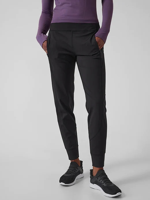 ATHLETA Rainier Jogger